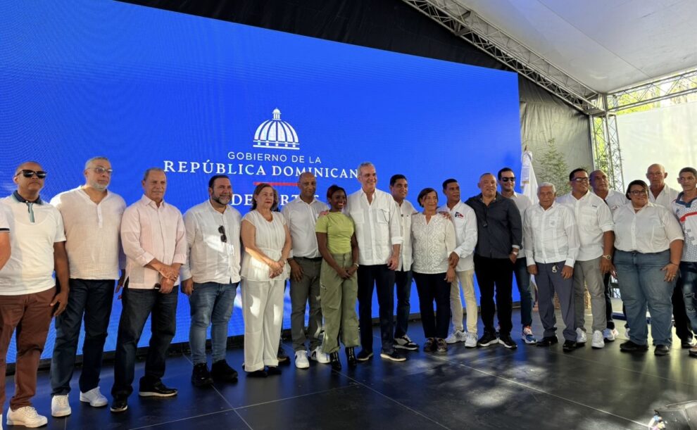 Presidente Abinader dispone RD$2,000 millones para construcción de 25 polideportivos a nivel nacional