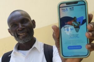 Indotel lanza Soy Digital, un programa nacional para enseñar a los dominicanos a usar su celular con propósito