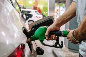 Gobierno mantiene precios de combustibles esenciales con subsidio de RD$314.2 millones