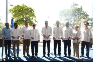 Presidente Abinader resalta valor histórico, turístico y comunitario del Parque Submarino La Caleta