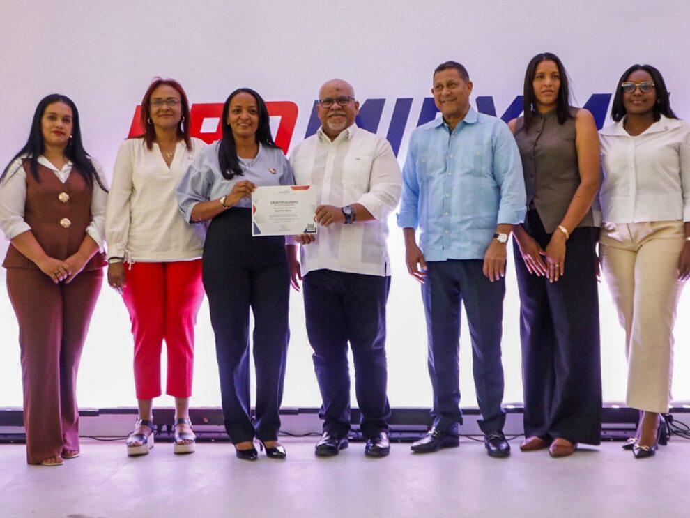 Promipyme impulsa la economía de Samaná con créditos por RD$50 millones