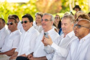 Alex Rodríguez felicita al presidente Abinader y al ministro Collado por su transparencia y eficiencia