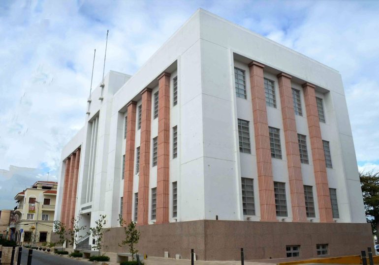Indotel convoca licitación internacional para asignar espectro en 700, AWS, 2300–2400 y 3500–3700 MHz