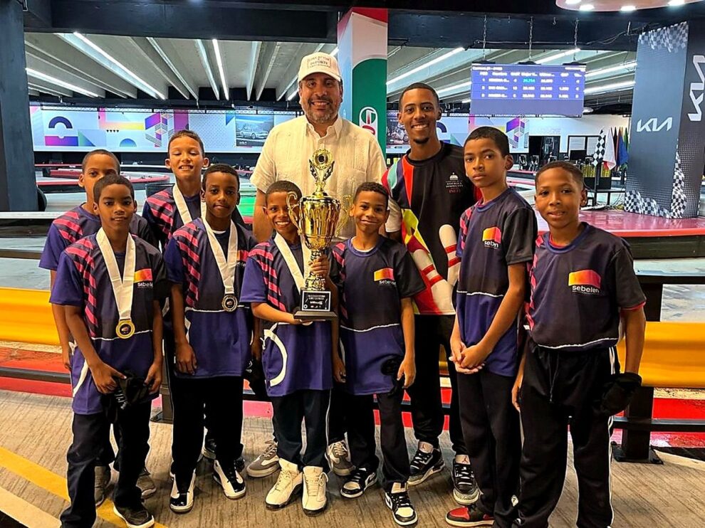 INEFI y FEBODOM presentan Torneo Intercolegial de Boliche 2026