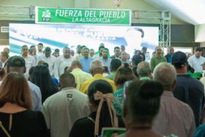 Fuerza del Pueblo presenta nuevas autoridades en La Altagracia con 700 dirigentes