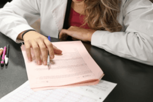 6,526 profesionales de la salud toman en la UASD exámen de residencias médicas