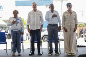 Presidente Abinader destaca sacrificio y fortaleza de las madres dominicanas durante jornada nacional “Madres que Sostienen