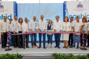 Presidente Abinader inaugura carretera Carrizal–La Piedra–La Guázuma, que impulsa producción agrícola, mejora movilidad de las familias y fortalece potencial ecoturístico de la sierra de Santiago