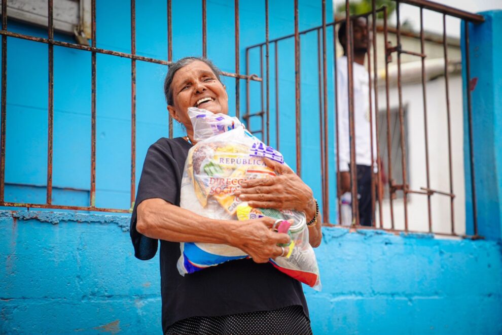 Gobierno a través de DASAC impacta a más de 26 mil familias en zonas vulnerables de Santiago