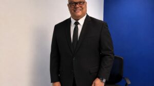 José Amador: «La indiferencia de los buenos está permitiendo que los malos ocupen su lugar en la política dominicana»