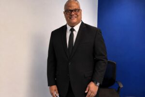 José Amador: «La indiferencia de los buenos está permitiendo que los malos ocupen su lugar en la política dominicana»