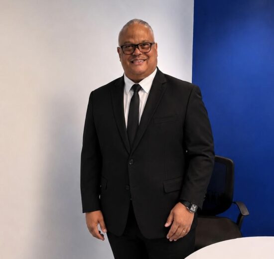 José Amador: «La indiferencia de los buenos está permitiendo que los malos ocupen su lugar en la política dominicana»