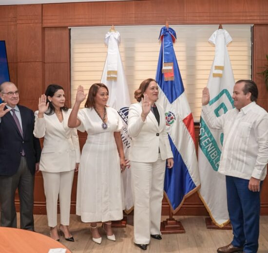 DO Sostenible reafirma compromiso con la transparencia con la juramentación de Comisión de Veeduría Ciudadana