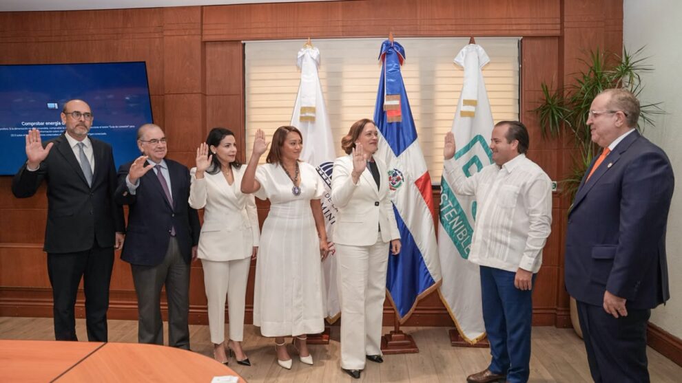 DO Sostenible reafirma compromiso con la transparencia con la juramentación de Comisión de Veeduría Ciudadana