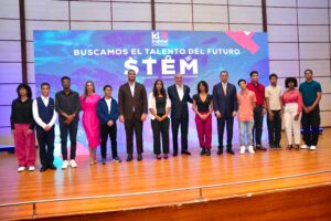 Presidente Abinader encabeza reconocimiento del Indotel a más de 170 estudiantes destacados en concurso de vocaciones STEM