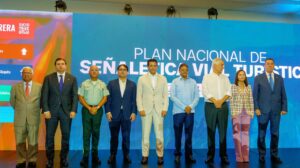 Turismo y RD Vial lanzan plan nacional de señalética turística