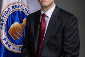 Juan Garrigó Mejía renuncia como viceministro para asumir plenamente la Secretaría General del PRM
