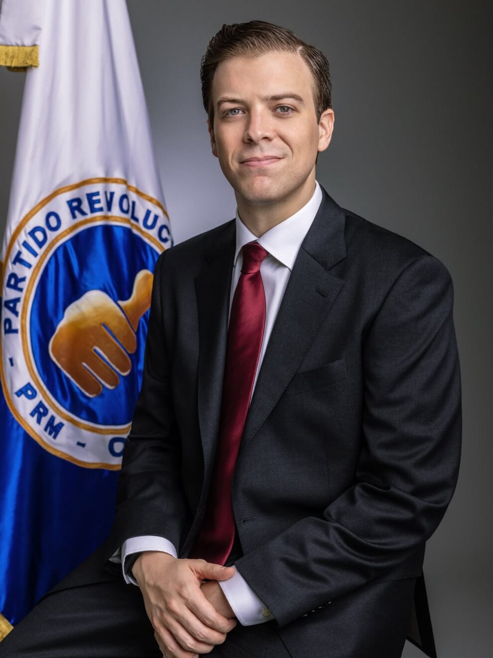 Juan Garrigó Mejía renuncia como viceministro para asumir plenamente la Secretaría General del PRM