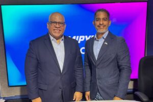 Iniciativa impulsada por Fabricio Gómez en Promipyme cambia la vida de jóvenes emprendedores: de ganar en EmprendeLab a administrar 6,000 unidades de vivienda